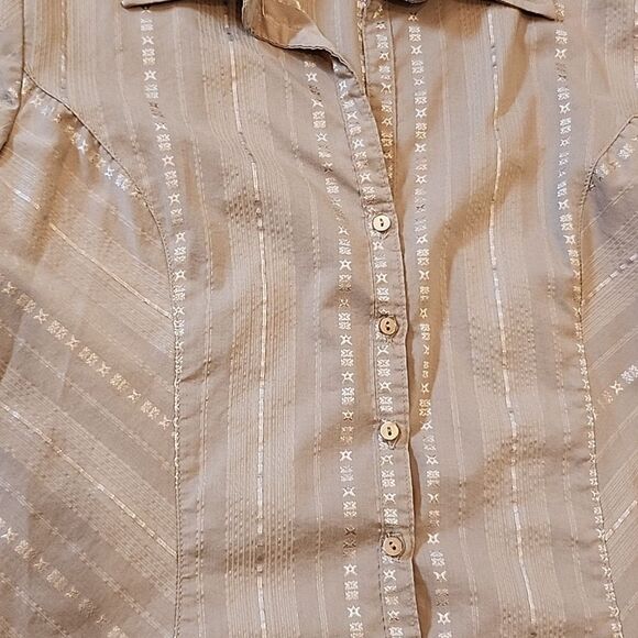 Tan collared button down stretch shirt size M - Picture 5 of 10
